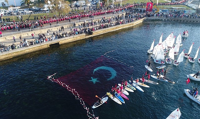 10 kasimda ataturk icin el ele ataya saygi zinciri rgDPp28c