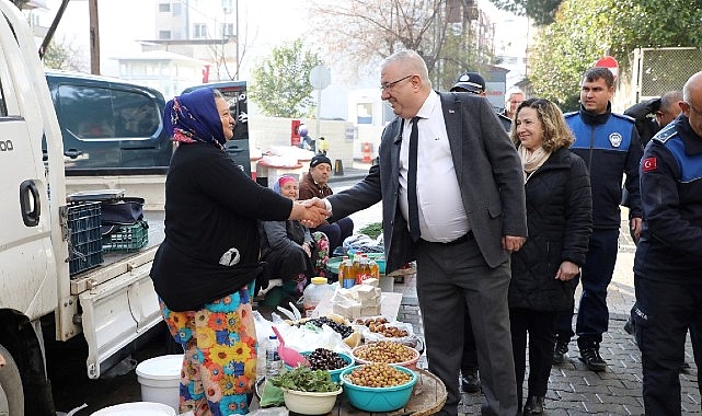 baskan ertas carsamba pazarinda esnafi ziyaret etti RMlui2aM