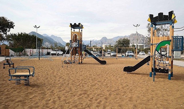 antalya buyuksehirden parklara zeytin cekirdeginden zemin kaplama hFfjVhzm