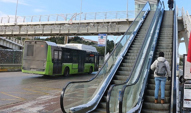 buyuksehir belediyesi tedbiri elden birakmiyor tum onlemleri aliyor yuruyen merdivenler donmaya karsi 724 calisacak