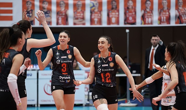 eczacibasi dynavit axa sigorta kupa voleyde adini dortlu finale yazdirdi ZbAqvODd