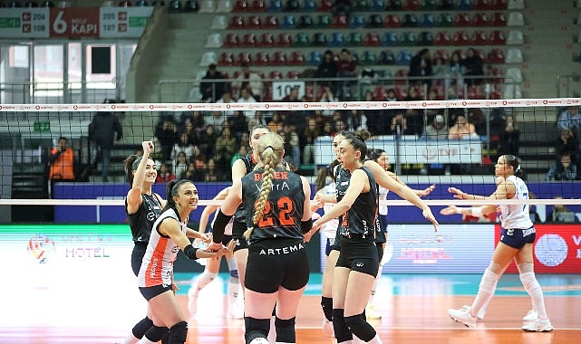 eczacibasi dynavitten deplasman galibiyeti FvmbvuTV