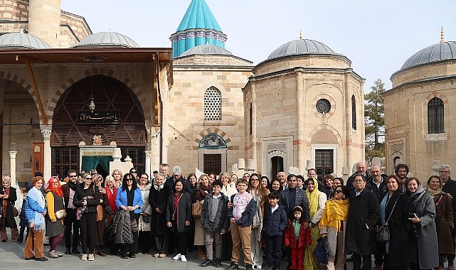 farkli ulkelerin buyukelcileri ve buyukelci esleri konyaya hayran kaldi qFwv8Zcy