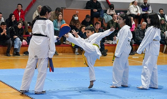 gaziemirin taekwondoculari kusak heyecani yasadi kcNGhtsV