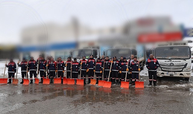 nevsehir belediyesi sanayi bolgesinde kar temizligi yapti tdDhXA3t